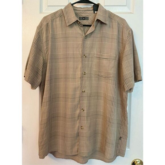 REI Lightweight Relaxed Fit Breezy Short Sleeve Plaid Button Up Shirt Medium - Picture 1 of 8